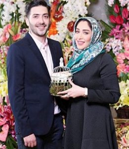 عکس سارا منجزی و همسرش