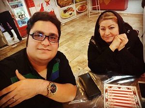 عکس محمدرضا مقدم و مادرش