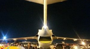 هواپیمای حامل پیکر مطهر شهید محسن حججی در تهران