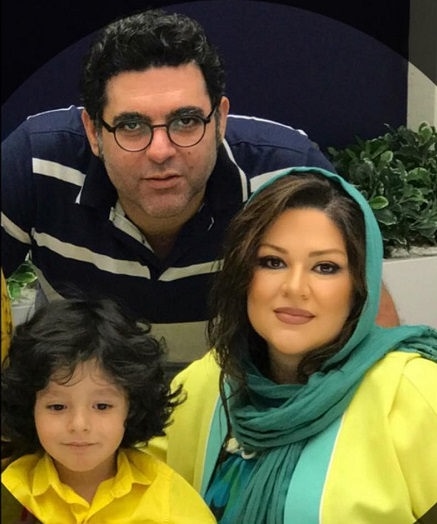 عکس مصطفی کیایی و همسرش و پسرشان