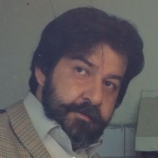 سام مشایخی؛ از انتشار تصاویر پدرم ناراحتم