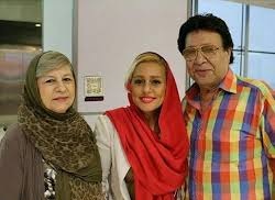حسین عرفانی و همسرش شهلا ناظریان و دخترشان مهسا عرفانی