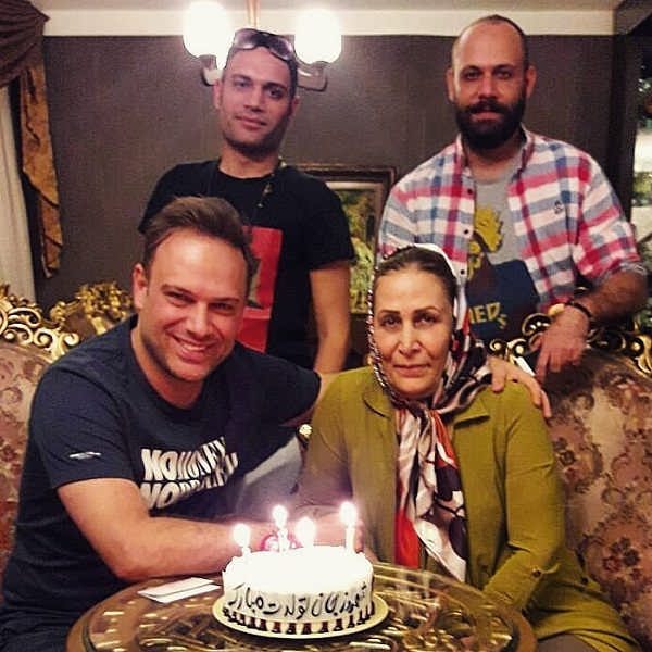 عکس تولد شهروز ابراهیمی در کنار خانواده اش