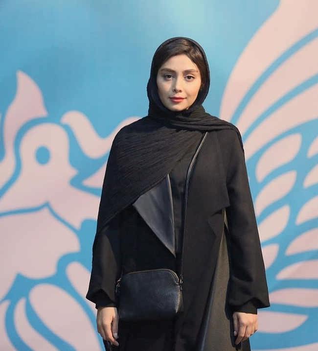 مدل مانتو بازیگران در جشنواره فجر ۹۷ - دیبا زاهد