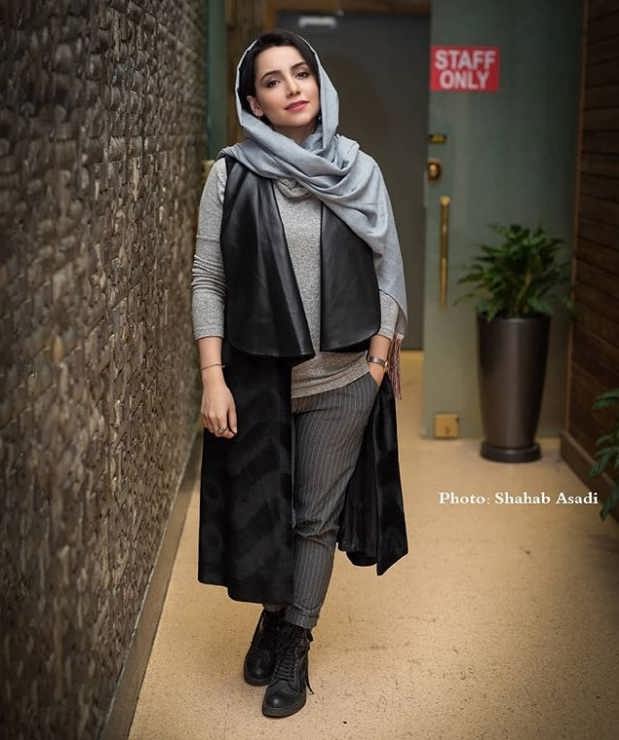 مدل مانتو بازیگران در جشنواره فجر ۹۷ - نازنین بیاتی