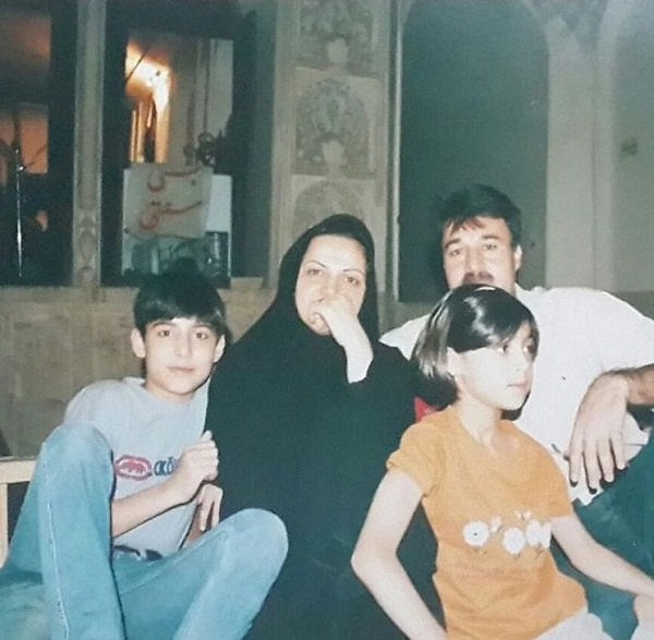 عکس خانوادگی علی شفیعی در کودکی