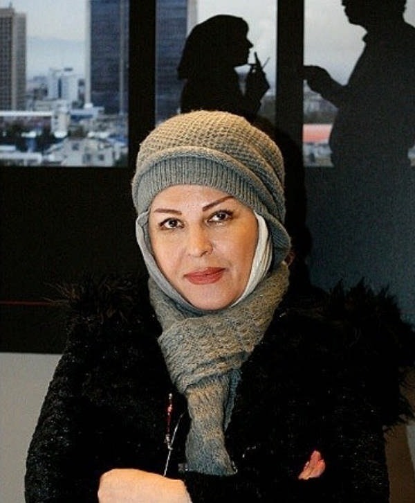 عکس های اکرم محمدی بازیگر نقش خانم بزرگ در ستایش ۳